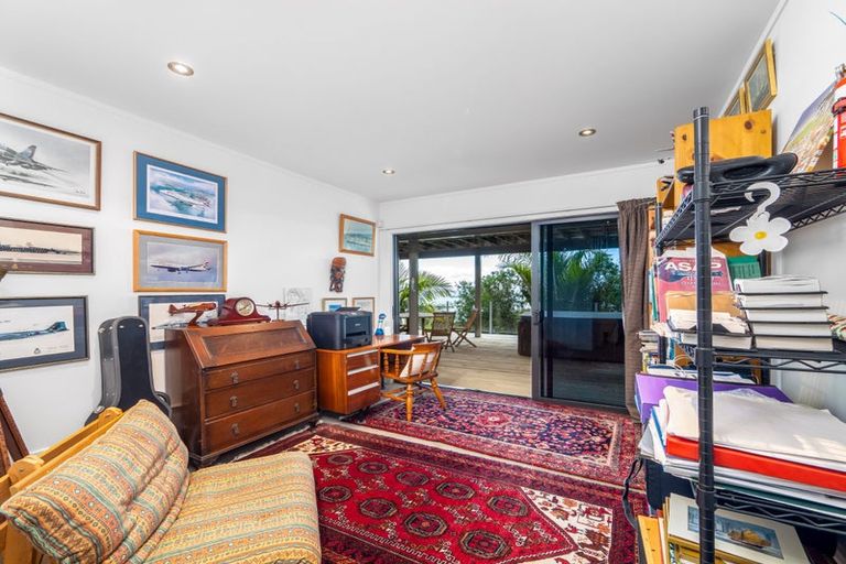 Photo of property in 180 Te Wahapu Road, Russell, 0272