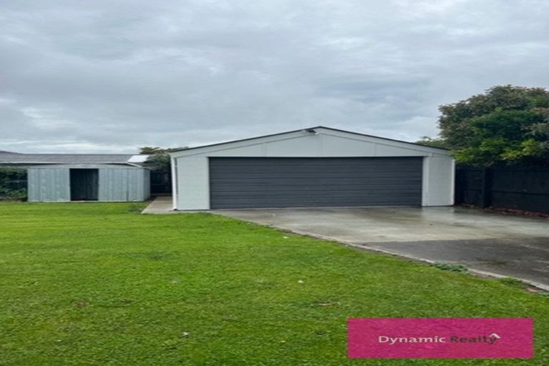 Photo of property in 15 Royal Park Drive, Parklands, Christchurch, 8083