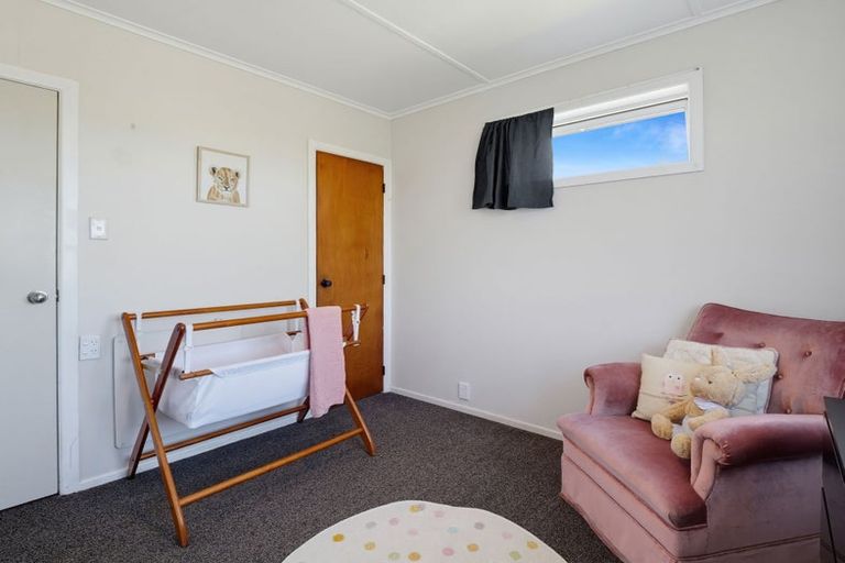 Photo of property in 24 Lee Street, Castlecliff, Whanganui, 4501
