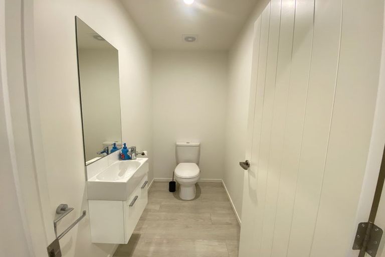 Photo of property in 24 Burnham School Road, Rolleston, 7614