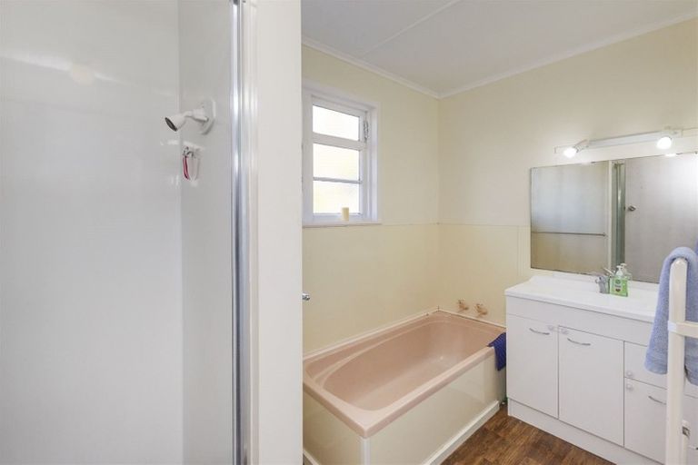 Photo of property in 41 Hulme Street, Roslyn, Palmerston North, 4414