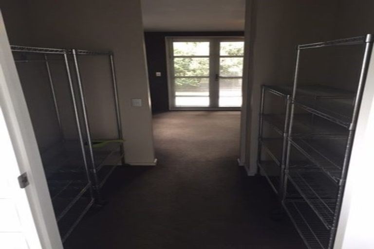 Photo of property in 2a Defoe Place, Waltham, Christchurch, 8023