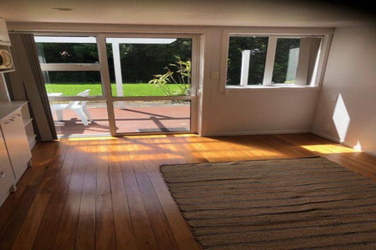 Photo of property in 6 Eaglen Place, Howick, Auckland, 2010