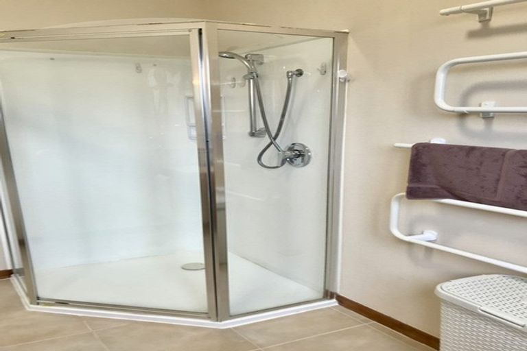 Photo of property in 46 Barrow Street, Bluff, 9814