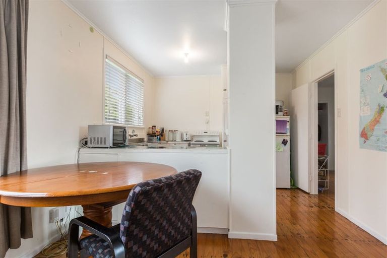 Photo of property in 1b Durham Street, Cannons Creek, Porirua, 5024