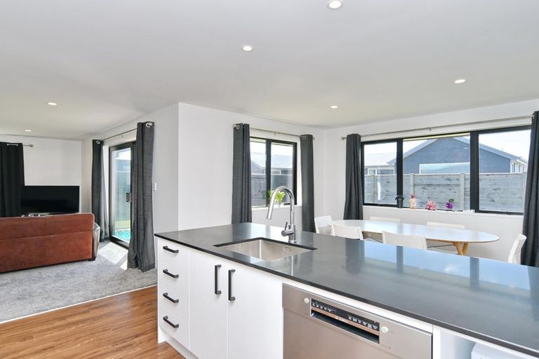 Photo of property in 16 Chambers Avenue, Woodend, 7610