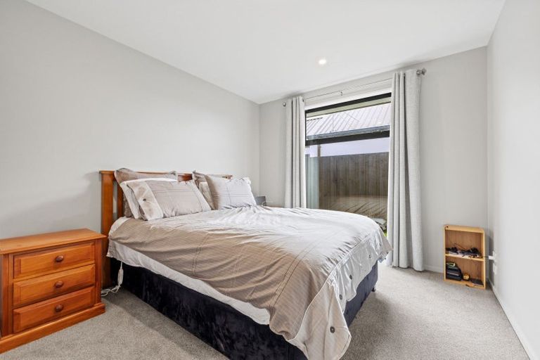 Photo of property in 7 Borthwick Street, Belfast, Christchurch, 8051