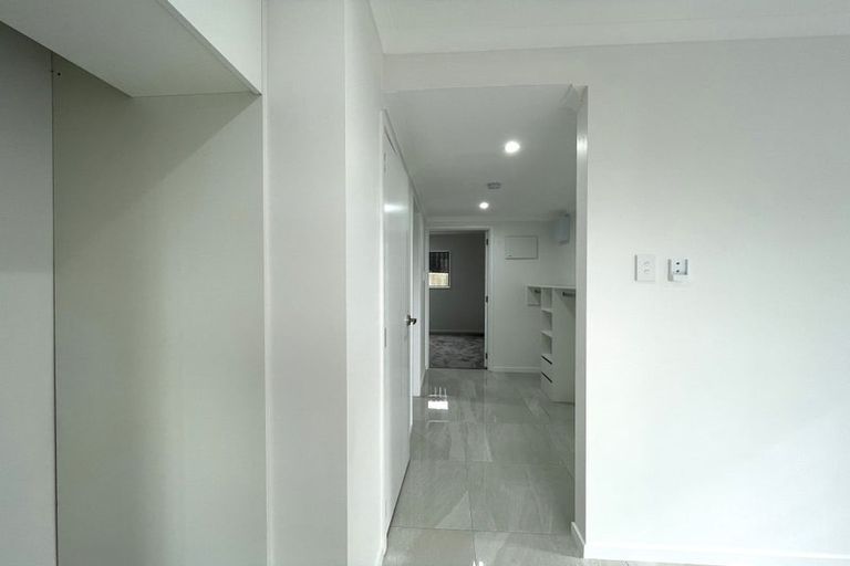 Photo of property in 8/7 Glen Road, Ranui, Auckland, 0612