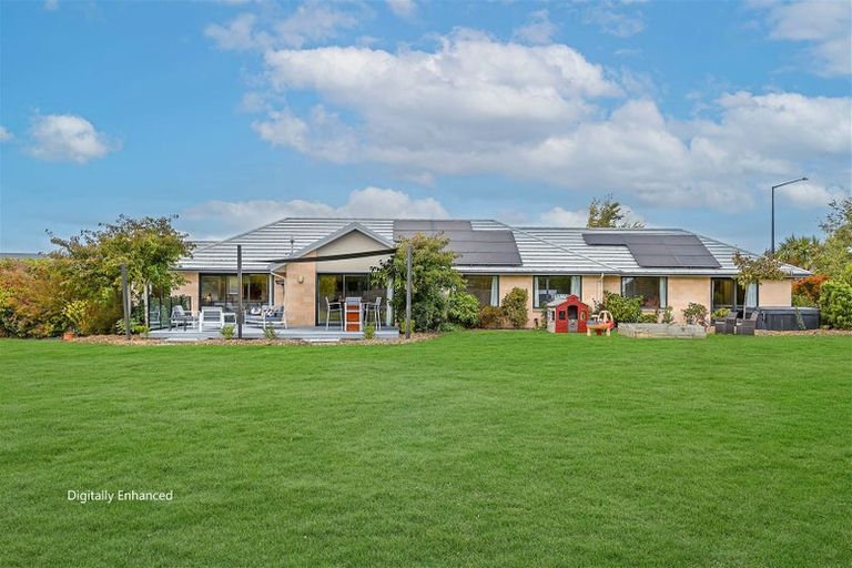 Photo of property in 2 Jacks Drive, West Melton, 7618