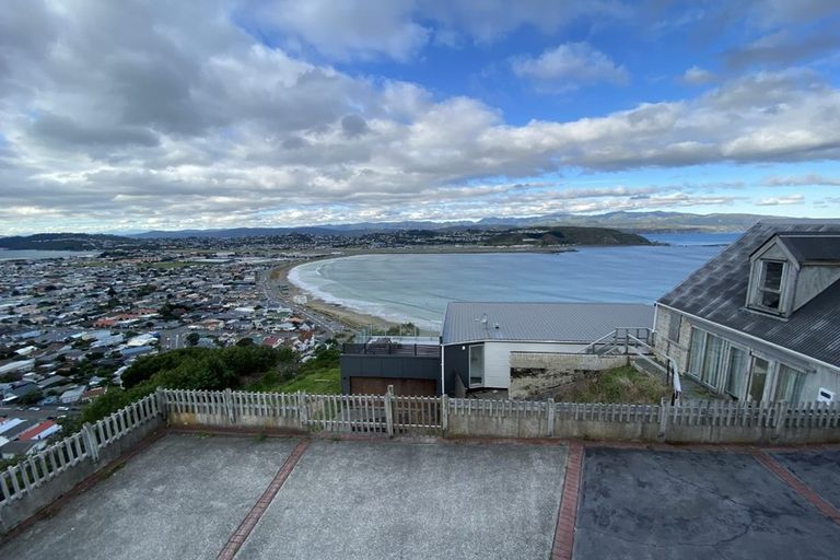 Photo of property in 8 Pari Tai Way, Houghton Bay, Wellington, 6023