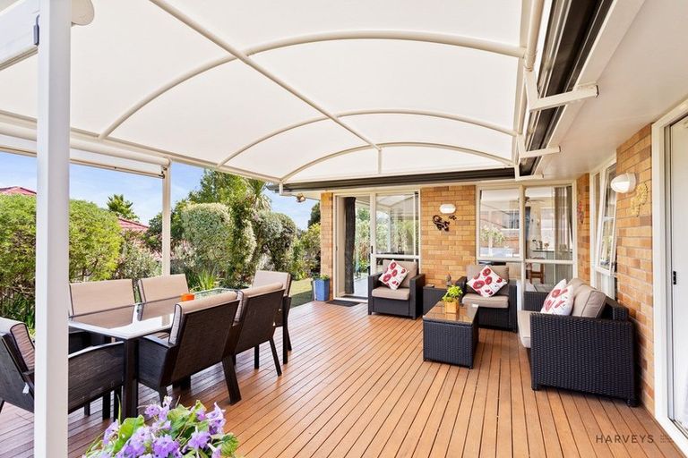 Photo of property in 185 Sturges Road, Henderson, Auckland, 0612