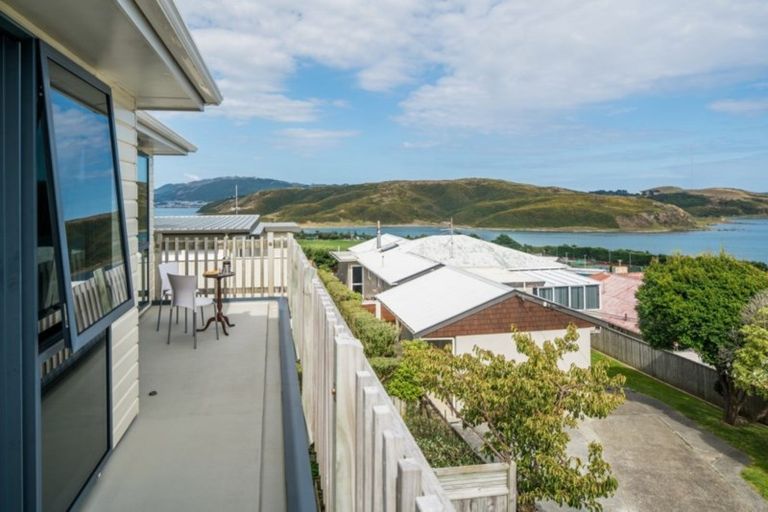 Photo of property in 13a Walker Avenue, Paremata, Porirua, 5026