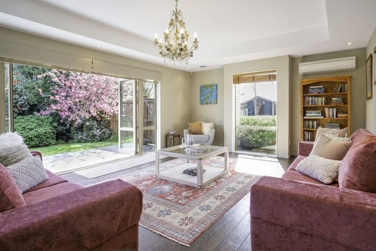 Photo of property in 15 Burbank Drive, Aidanfield, Christchurch, 8025