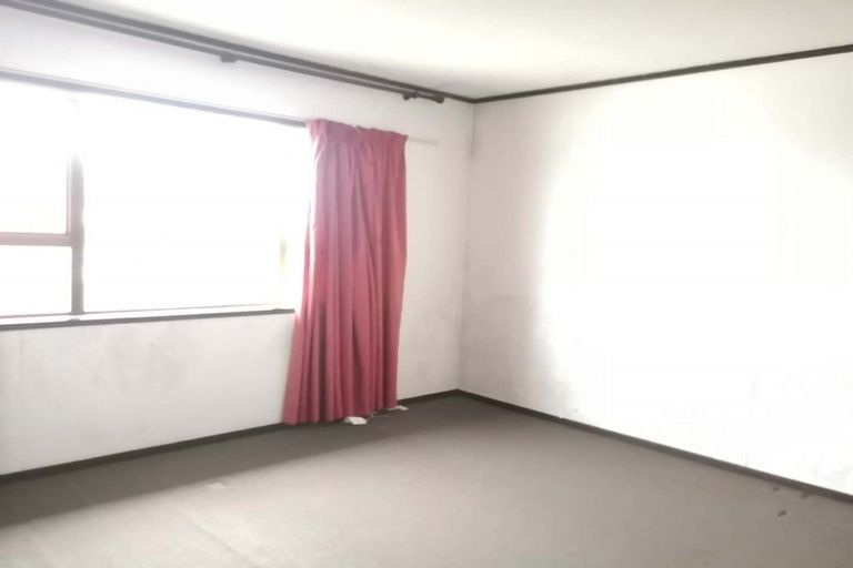 Photo of property in 61b Highland Park Drive, Highland Park, Auckland, 2010