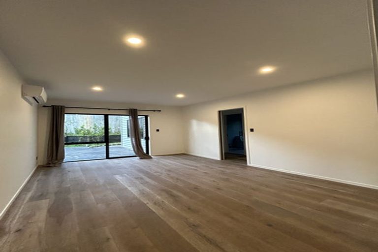 Photo of property in 4 Flavell Drive, Orewa, 0931