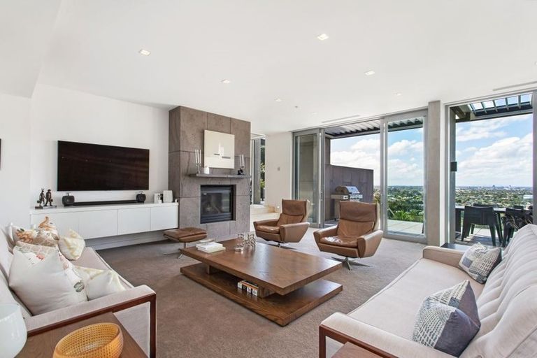 Photo of property in 313c Worsleys Road, Cracroft, Christchurch, 8022