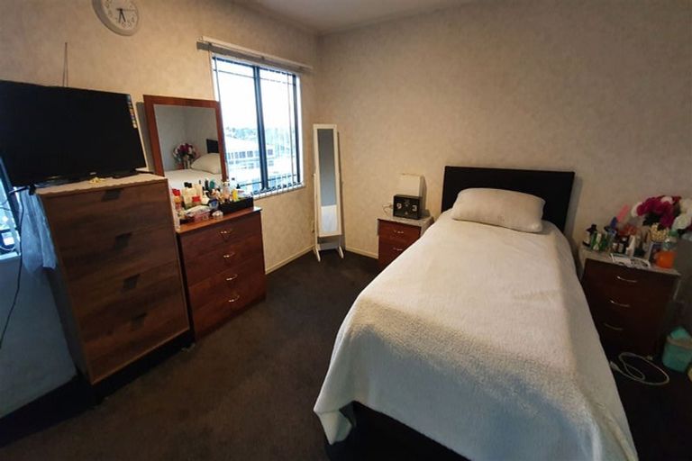 Photo of property in 3/77 Saint George Street, Papatoetoe, Auckland, 2025