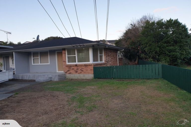 Photo of property in 1/5 Hawthorne Place, Ellerslie, Auckland, 1051