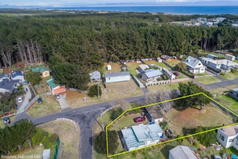 Photo of property in 36 Muapoko Street, Himatangi Beach, Foxton, 4891