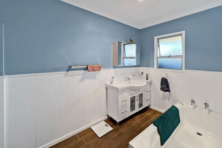 Photo of property in 1/26 Chester Street, Taradale, Napier, 4112