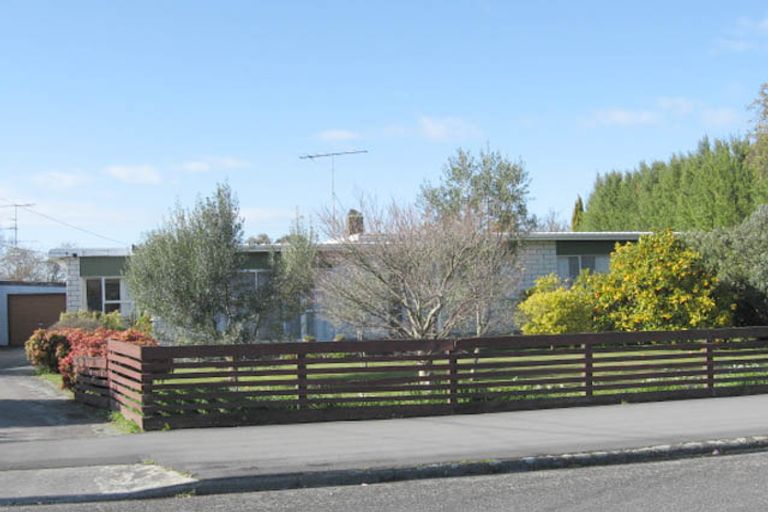 Photo of property in 11 East Street, Greytown, 5712