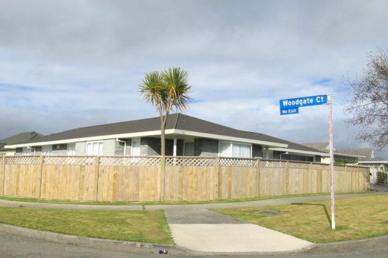 Photo of property in 6 Abby Road, Fitzherbert, Palmerston North, 4410