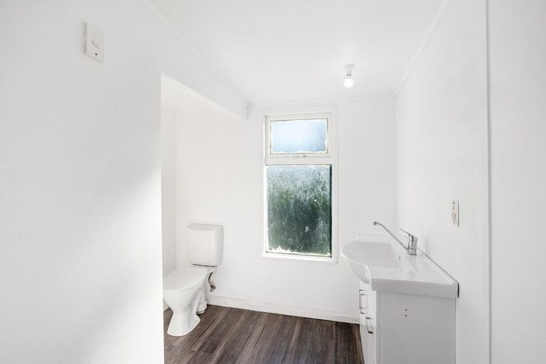 Photo of property in 70a Valley Road, Paraparaumu, 5032