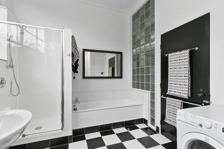 Photo of property in 21au1 Manchester Terrace, Melrose, Wellington, 6023