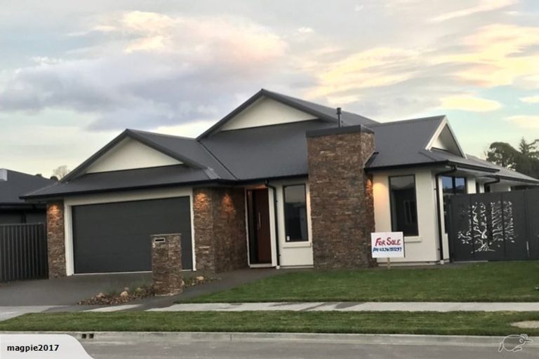 Photo of property in 5 Ruahine Road, Poraiti, Napier, 4112