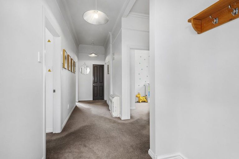 Photo of property in 44 Tarawera Road, Johnsonville, Wellington, 6037