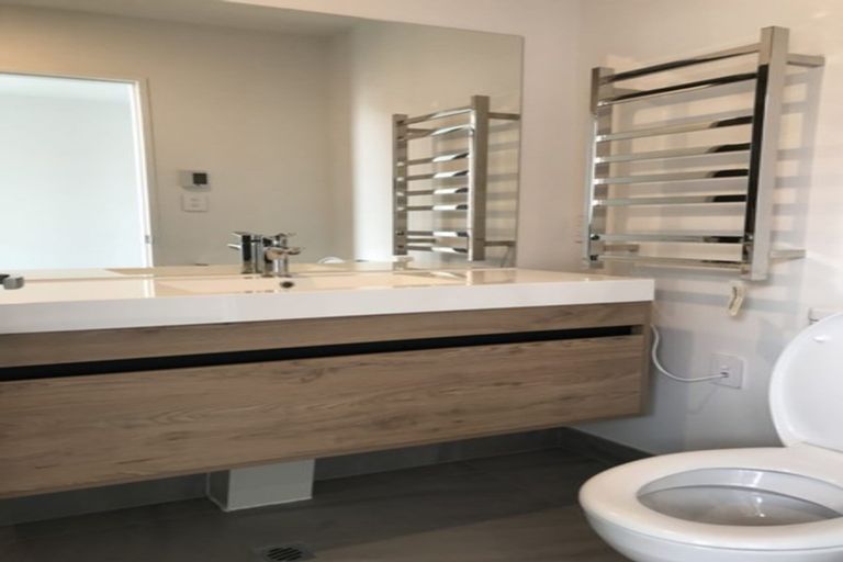 Photo of property in 18a Oriental Terrace, Oriental Bay, Wellington, 6011