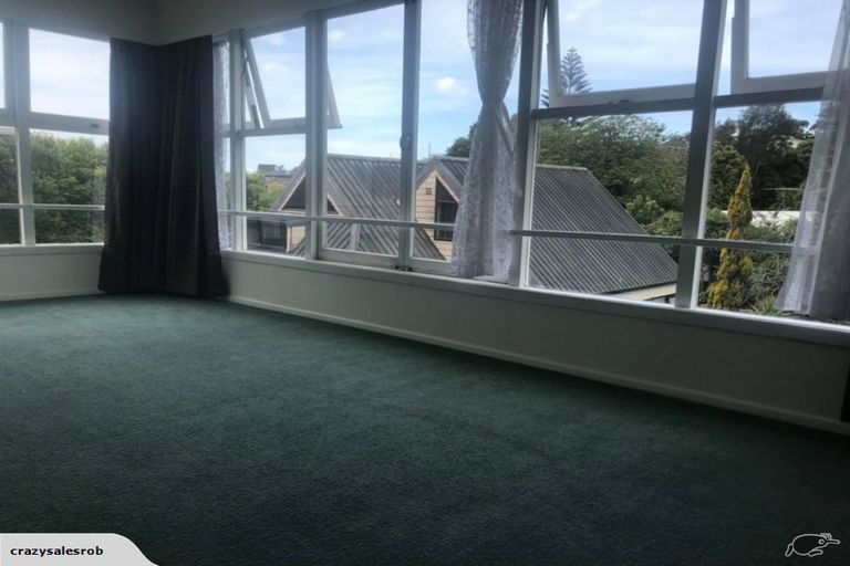 Photo of property in 1/18 Matipo Road, Mairangi Bay, Auckland, 0630