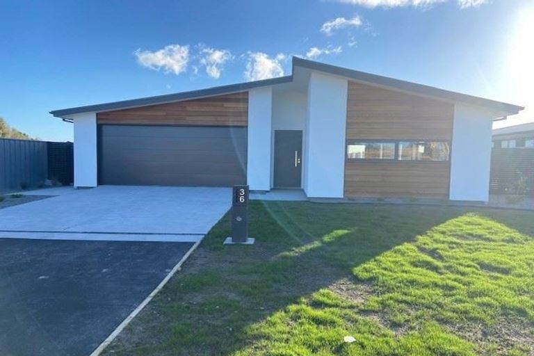 Photo of property in 36 Fairbairn Road, Rolleston, 7614