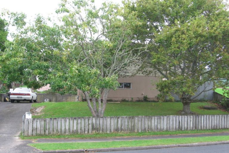 Photo of property in 70 Kamara Road, Glen Eden, Auckland, 0602