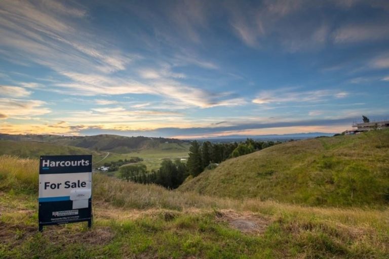 Photo of property in 4 Halcyon Way, Cashmere, Christchurch, 8022