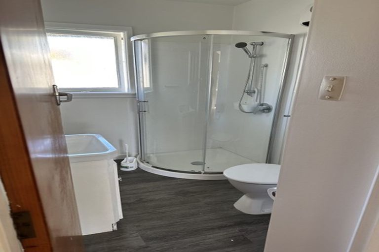 Photo of property in 2/18 Tomes Road, St Albans, Christchurch, 8052