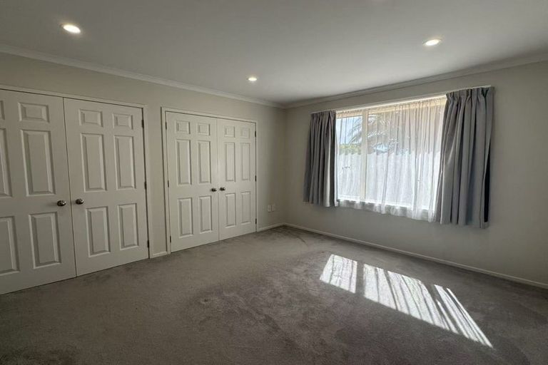 Photo of property in 14 Mountain Beech Rise, Albany, Auckland, 0632