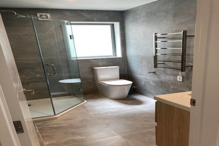 Photo of property in 7 Skua Road, Hobsonville, Auckland, 0616