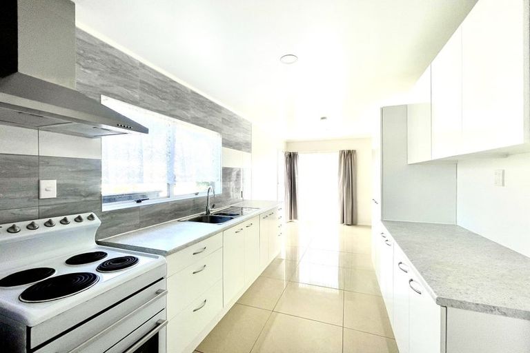 Photo of property in 4 Smedley Street, Manurewa, Auckland, 2102