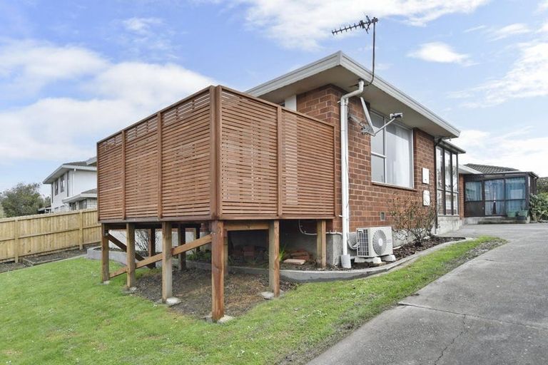 Photo of property in 1/3 James Condon Place, Redwood, Christchurch, 8051