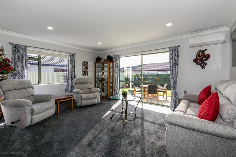 Photo of property in 1/68 Guppy Road, Greenmeadows, Napier, 4112