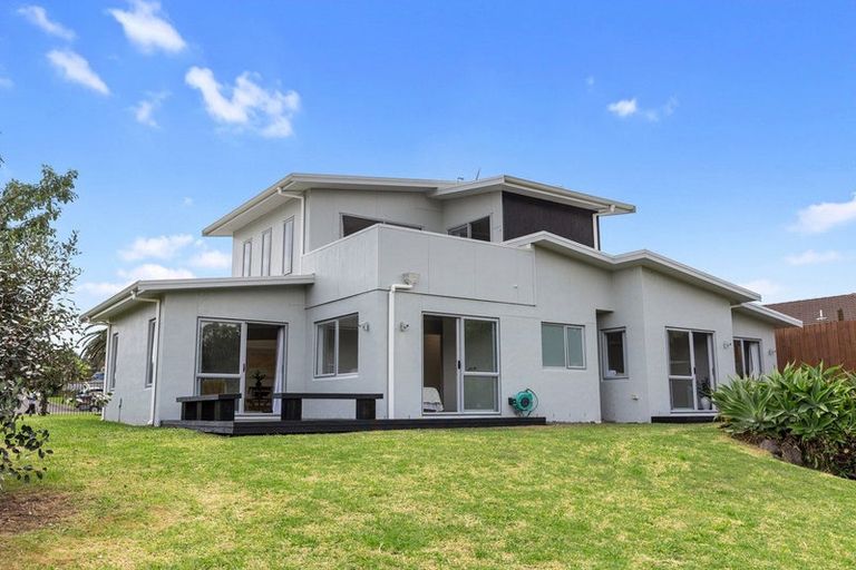 Photo of property in 13 Olive Close, Omokoroa, 3114