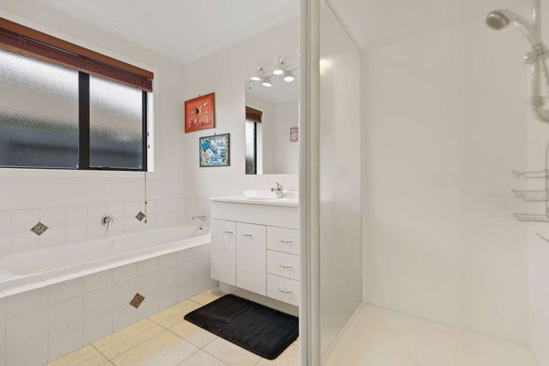 Photo of property in 18 Mickelson Avenue, Rototuna, Hamilton, 3210