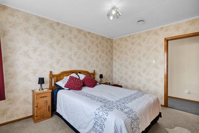 Photo of property in 82 Blake Street, Waitara, 4320