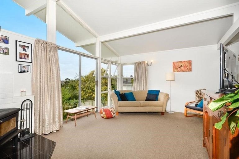 Photo of property in 22 Keegan Drive, Massey, Auckland, 0614