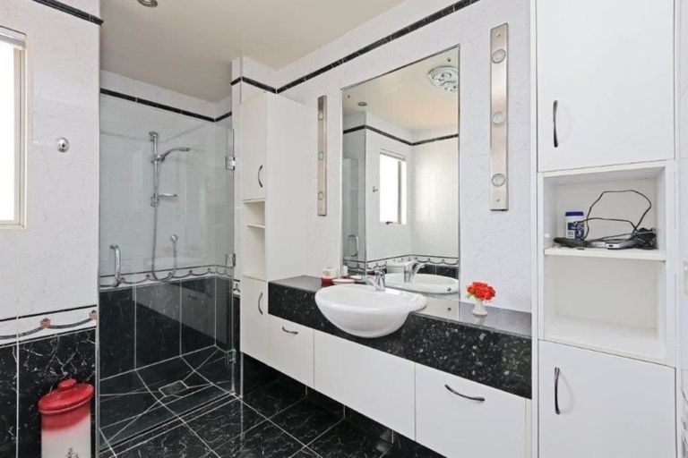 Photo of property in 24 Russell Robertson Drive, Havelock North, 4130