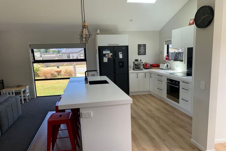 Photo of property in 39 Kingfisher Crescent, Albert Town, Wanaka, 9305