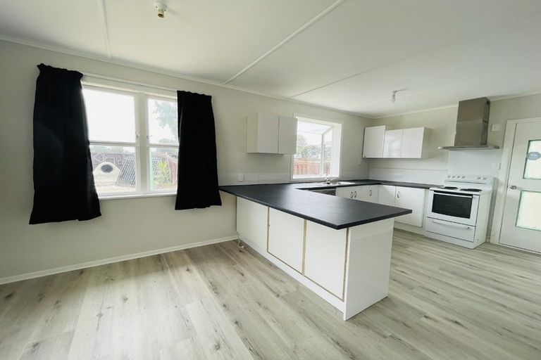 Photo of property in 1/26 Caravelle Close, Mangere, Auckland, 2022