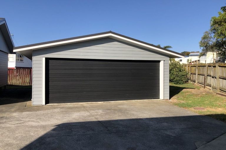Photo of property in 15 Udall Place, Bucklands Beach, Auckland, 2014