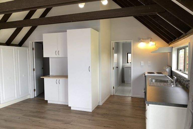 Photo of property in 10 Frances Street, Waikanae Beach, Waikanae, 5036